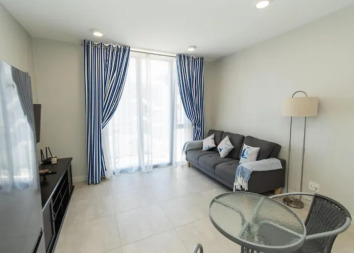 10 On Bellamare Near The Beachfront
