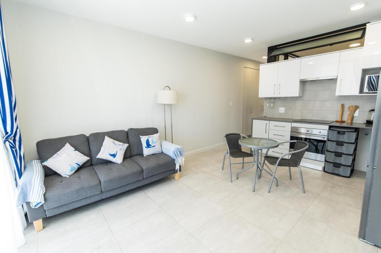 10 On Bellamare Near The Beachfront Apartamento Port Elizabeth